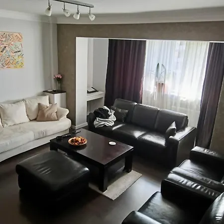 Arcom Apartment *